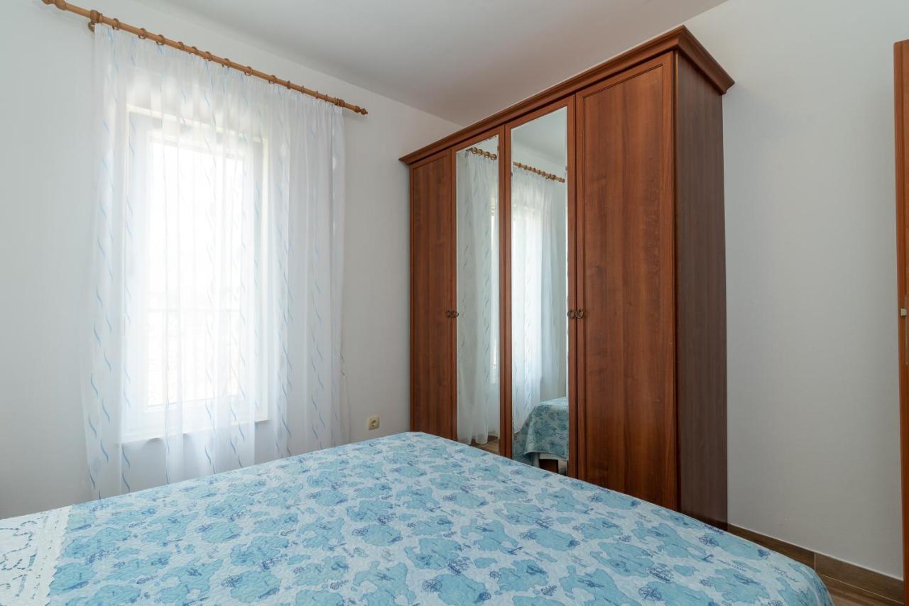 Апартаменти Apartman Dildo Трогір Екстер'єр фото